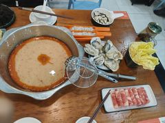 -老何家后安粉·糟粕醋海鲜火锅(三亚湾椰梦长廊店)