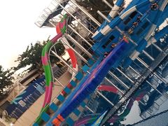 -亚龙湾中心广场