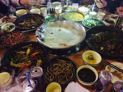 全家福-去吃小龙虾·江湖菜·烧烤(南滨路店)