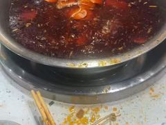 -肖肖酸萝卜鱼火锅(总店)