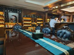 -蓝菲1819进口红酒庄(中环财富广场店)