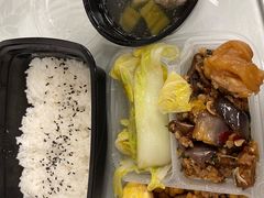 -深圳锦龙奥迪4S店(前海店)
