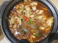 -极有家小鱼小鸡石锅煲(佳兆业店)