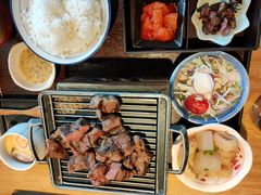 岩烧雪花牛肉定食-味太助·银饭食堂(中华城店)