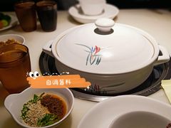 招牌筒骨砂锅-小骨煲金华砂锅(转塘金街美地店)