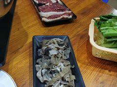 -牛一煲美食(江高店)