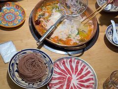 -洱火云南酸菜牛肉火锅(石景山当代商城店)