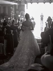 -Flora婚纱礼服定制租赁店