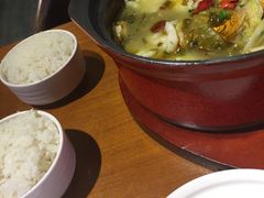 -周鱼小馆石锅酸菜鱼(活力汇店)