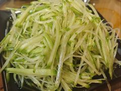 -三鞭一花·独一处·元英砂锅(海光寺店)