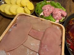 -旧街市鲜货老火锅(大光路店)