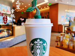 山茶花漾拿铁-星巴克(天津有巢公馆店)