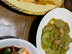 -黄泥岗·地道湖北菜(奥特莱斯店)