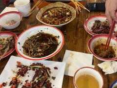 -冶建镜子·老南昌大排档·江西虾王(总店)