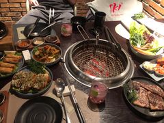 招牌LA牛仔骨-义气烤肉餐吧(大族广场店)