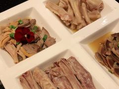 -香山湖家家宴(中山陵店)