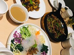-关东小磨东北菜(上海长风大悦城店)