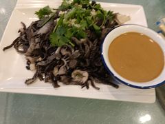 -六顺园清真回族饭店(工程街店)