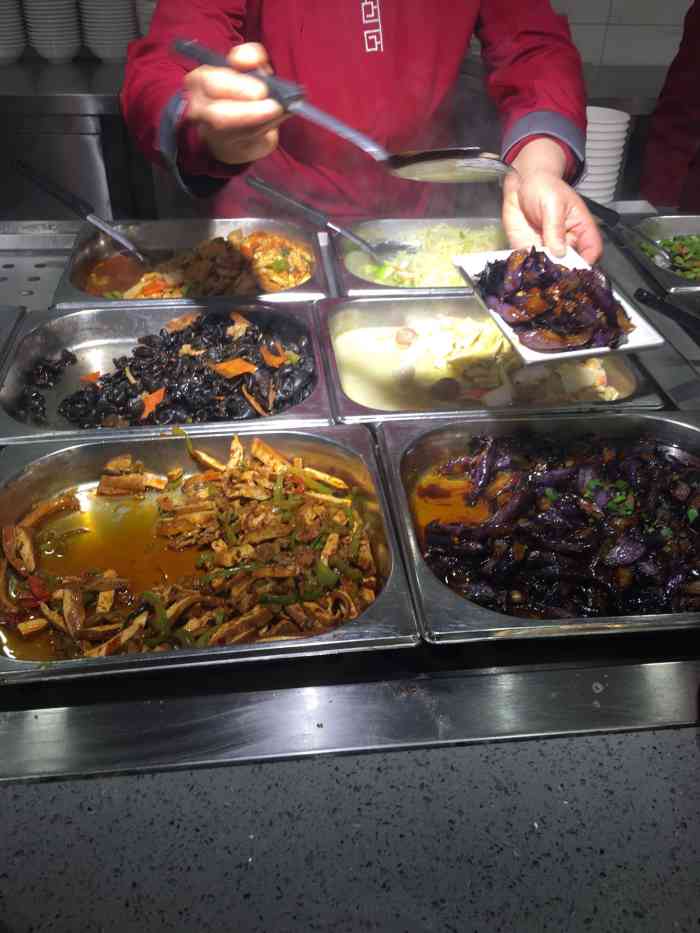 新四方(鼓楼店)-"[薄荷]环境:快餐店,还蛮大的.在鼓楼.