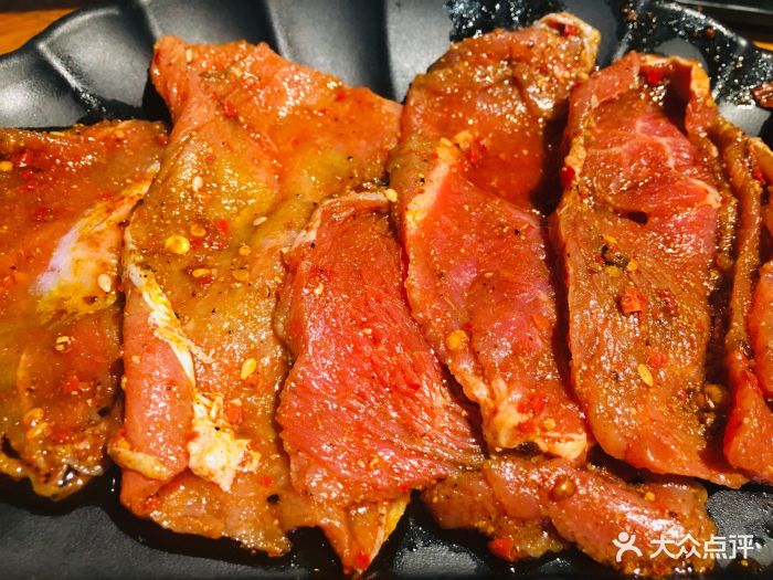 乾正门·川派烤肉领导者(铁像寺店)麻辣嫩牛肉图片