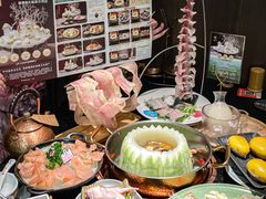 -得意咚瓜·顺德鱼生·冬瓜盅火锅