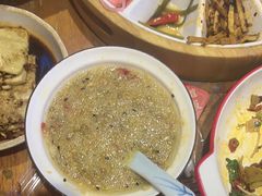 -怪噜范·老贵阳街头名小吃(鸿通城店)