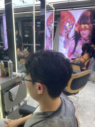 -藤野造型烫发染发