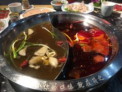 -鸿火锅(航天路店)