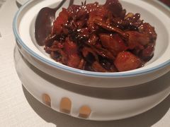 野菌瓦罐肉-千百味红餐厅·江西菜(绿地双子塔店)