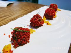 百香果象形荔枝虾-小喜客·云南特色菜(纳西庭院店)