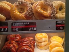 -HOT CRUSH趁热集合·现烤面包(上海环球港店)