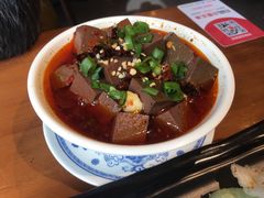 -炉小二铜锅牛蛙•川湘菜(三里屯店)