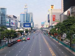 -Let’s Relax Spa(Siam Square One)
