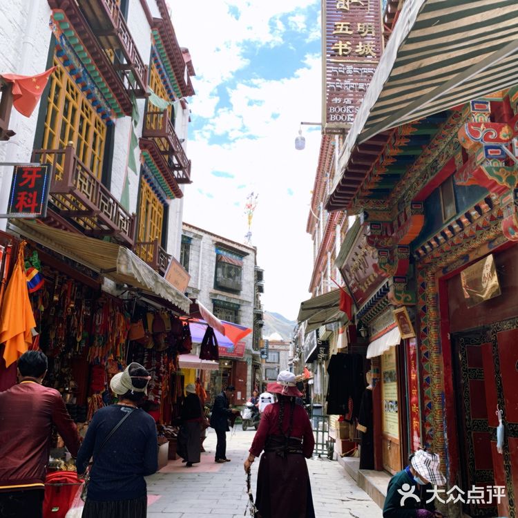 西藏-拉萨-来看八廓街藏服拍照如何！