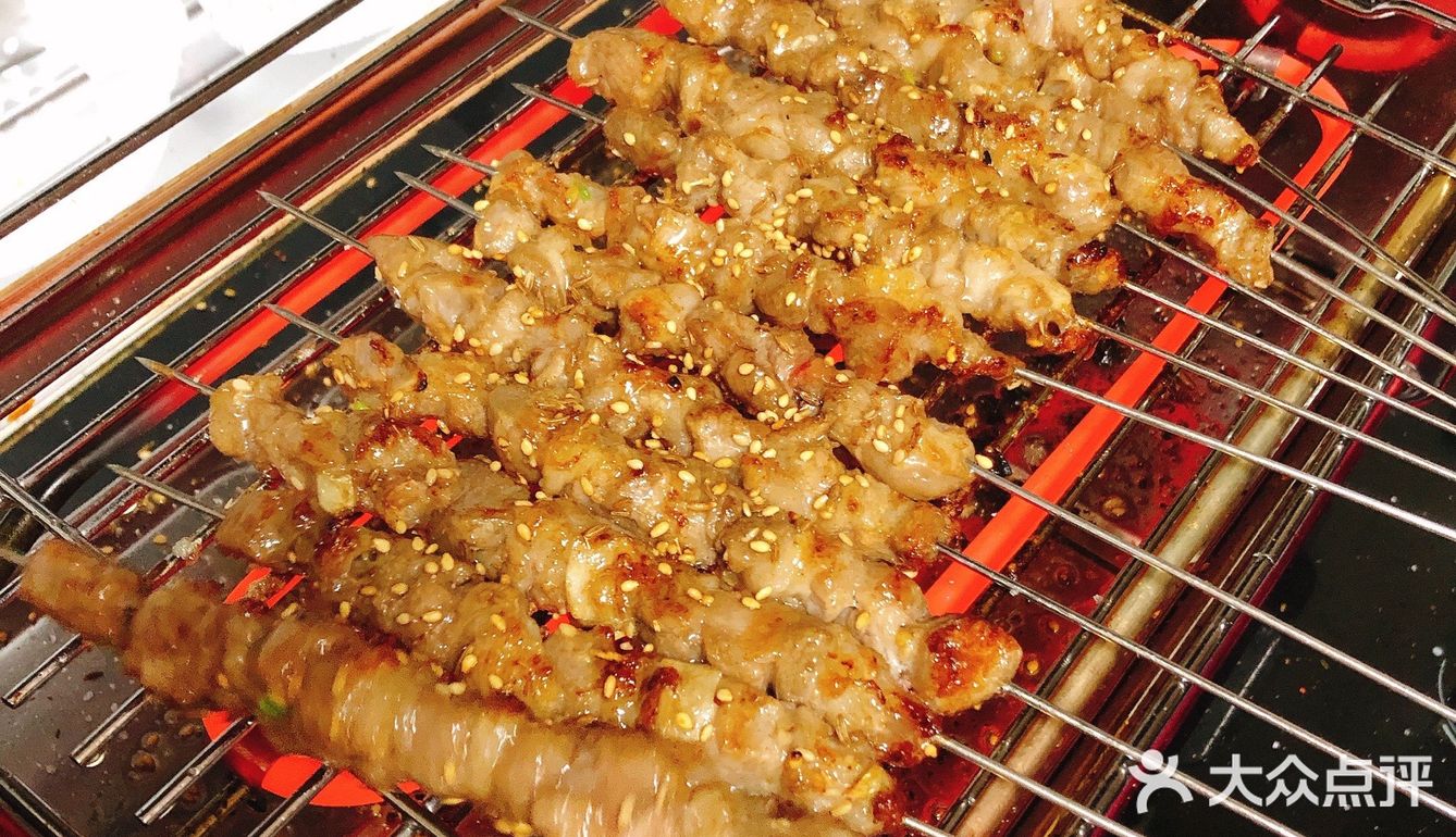 谁叫东北人就好这一口呢,自己买的肉串的串儿 - 吃喝玩乐精选