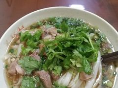 墨鱼炖肉-易裕和·长沙米粉(友谊路店)