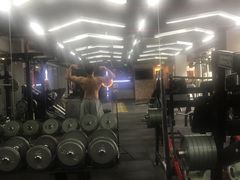-豪思成DK健身私教连锁(凯乐国际店)