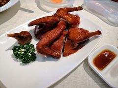 脆皮烧顶鸽-御宝轩(益丰·外滩源店)