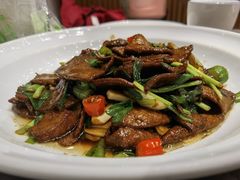 -闫府私房菜·老字号(恒隆店)