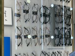 -世纪大明眼镜·林德伯格·蔡司官方授权店(武昌旗舰店)
