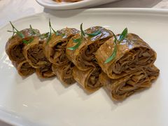 -品悦酒店(三林古镇店)
