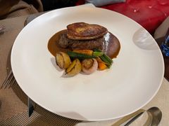 煎牛排配鹅肝-BONAZZA 意大利餐厅