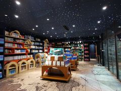 -钟书阁(珍园店)