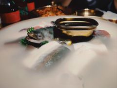 -草家酱蟹炭火烤肉店(珲春南路一店)