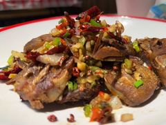 香辣椒盐鸭头-在老街·淮安大排档·甜麻干煸龙虾·烧烤(河下古镇店)