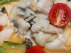 版纳野果酸汤黑鱼-云海肴·汽锅鸡·云南菜(美罗城店)