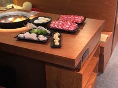 -呷哺呷哺(普陀乐购真北店)