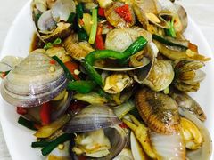 -覃记海鲜美食餐厅