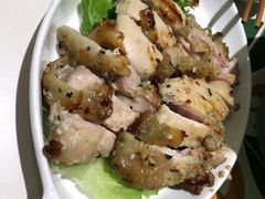 -越弥越南传统美食馆