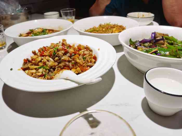 天外天湘菜馆(总店)-"衡阳的第一顿晚餐在我住的七天对面(不要.